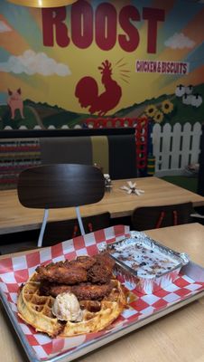 Roost Chicken & Biscuits by null