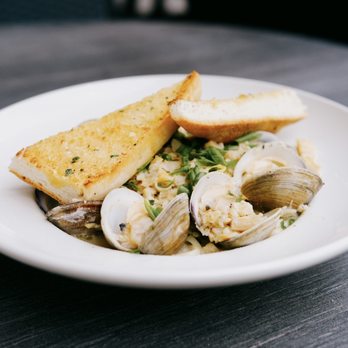 Rosebud - Lemont - Linguini and Clams - Italian Near Me - Lemont, Illinois Rosebud - Lemont - Linguini and Clams - Italian Near Me - Lemont, Illinois