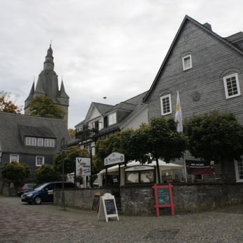 Probsteikirche St. Petrus und Andreas - Churches Near Me - Brilon, NW