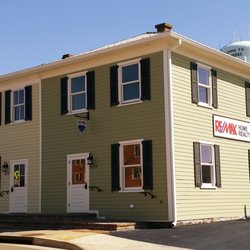 Nora Lopez - RE/MAX Home Realty - People know that RE/MAX Home Realty is a successful office in town