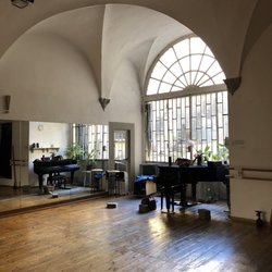 Yoga Garage - The adorable studio!