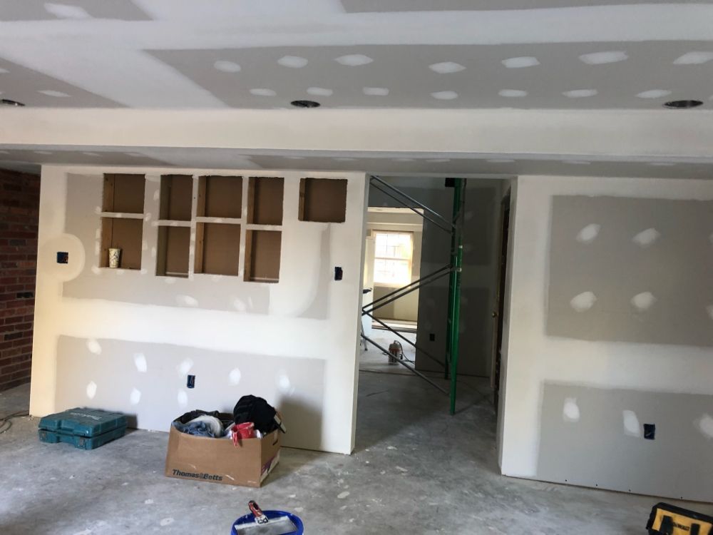 Slide of Leonel Construction Services