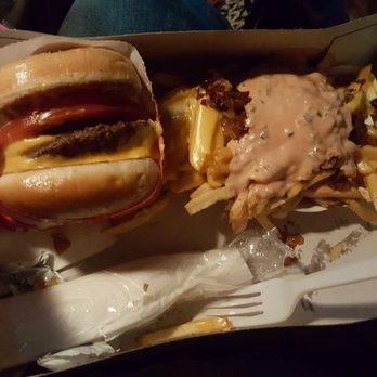 In-N-Out Burger - Late night snack - Burgers Near Me - Phoenix, Arizona In-N-Out Burger - Late night snack - Burgers Near Me - Phoenix, Arizona