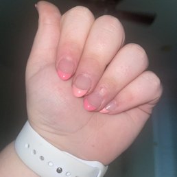 nails
