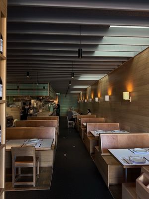 Jon & Vinny's Brentwood by null