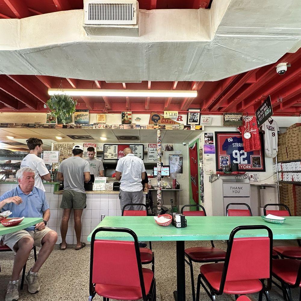 Santoro's Pizzeria - Interior - Pizza Near Me - Tampa, Florida Santoro's Pizzeria - Interior - Pizza Near Me - Tampa, Florida