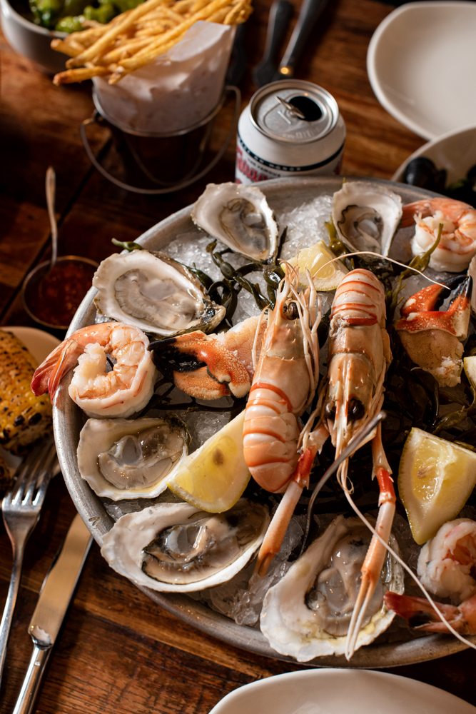 Cull & Pistol Oyster Bar