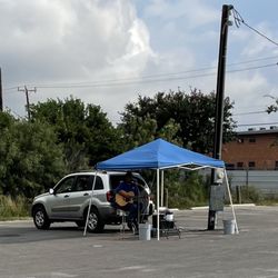 San Antonio Farmer's Market Association - Live music