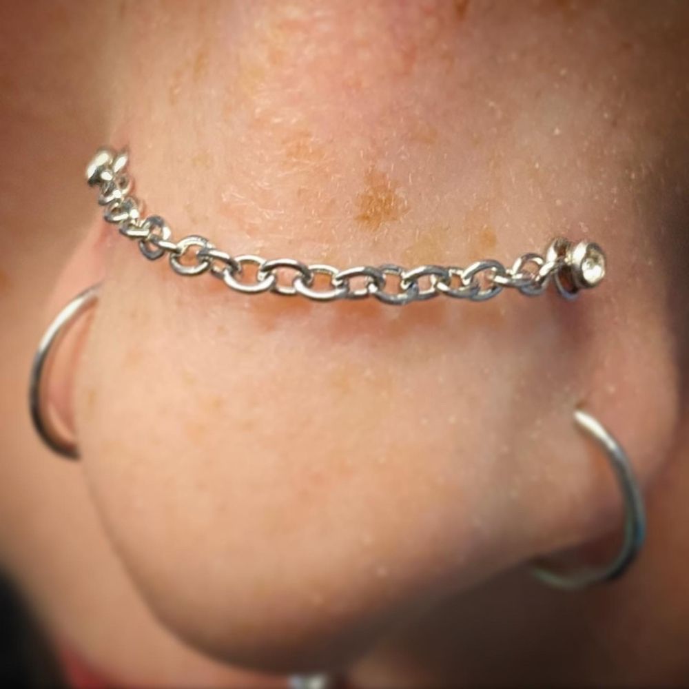 Piercingsbydean95 Logo