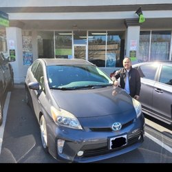 Car Maximum Auto Sales - 2012 Prius Five $5900.00