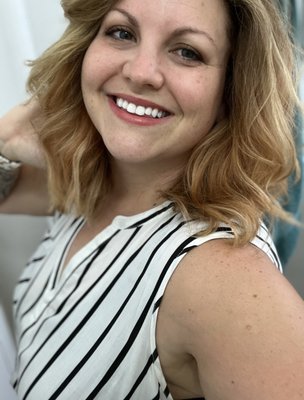 Valentino and Jet Hair Salon by null