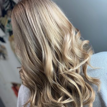 Lisa Thomas Salon - by Chanel - Hair Salons Near Me - Ridgewood, New Jersey Lisa Thomas Salon - by Chanel - Hair Salons Near Me - Ridgewood, New Jersey