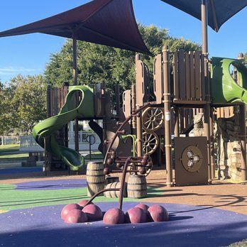 Sam Hicks Memorial Park - Parks Near Me - Temecula, California