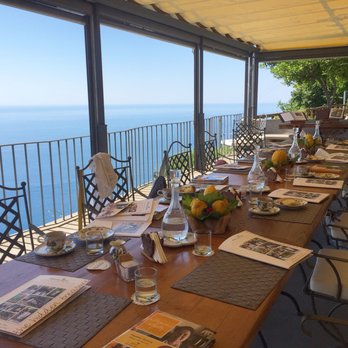 Mamma Agata - Farm table on the patio, overlooking the ocean - Cooking Classes Near Me - Ravello, SA
