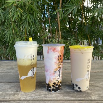 Sunright Tea Studio - Four seasons with cheese, Strawberry cheese, Oolong milk tea - Bubble Tea Near Me - Costa Mesa, California Sunright Tea Studio - Four seasons with cheese, Strawberry cheese, Oolong milk tea - Bubble Tea Near Me - Costa Mesa, California