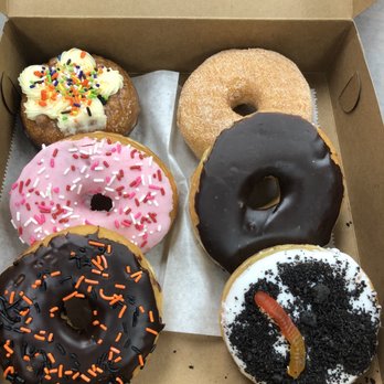 St. Pete Bagel Co. - Half dozen assorted donuts - Donuts Near Me - Kenneth City, Florida St. Pete Bagel Co. - Half dozen assorted donuts - Donuts Near Me - Kenneth City, Florida