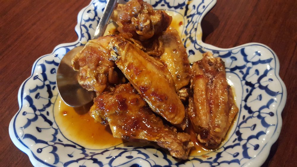 Order Spicy Wings food online from Bangkok Restaurant store, New Orleans on bringmethat.com