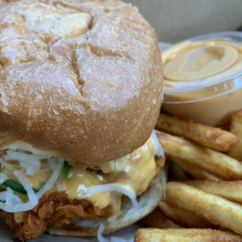 Holdaak Fried Chicken - Spicy Chicken Sandwich - Chicken Shop Near Me - Fullerton, California