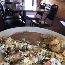 Machacado a la mexicana ( la carne era de la desherbada ) no le sentí sabor.
