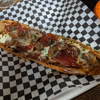 Good Bad Delicious - Meatlonia pizza - Food Trucks Near Me Good Bad Delicious - Meatlonia pizza - Food Trucks Near Me