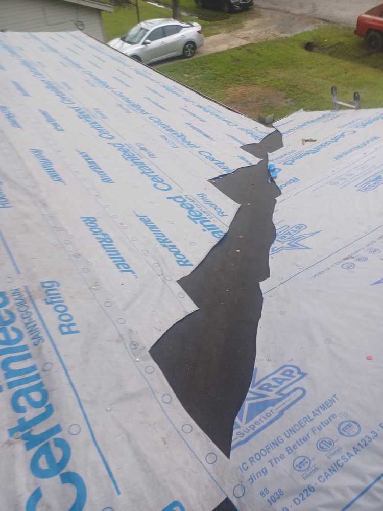 Slide of Taverloza Remodeling & Roofing