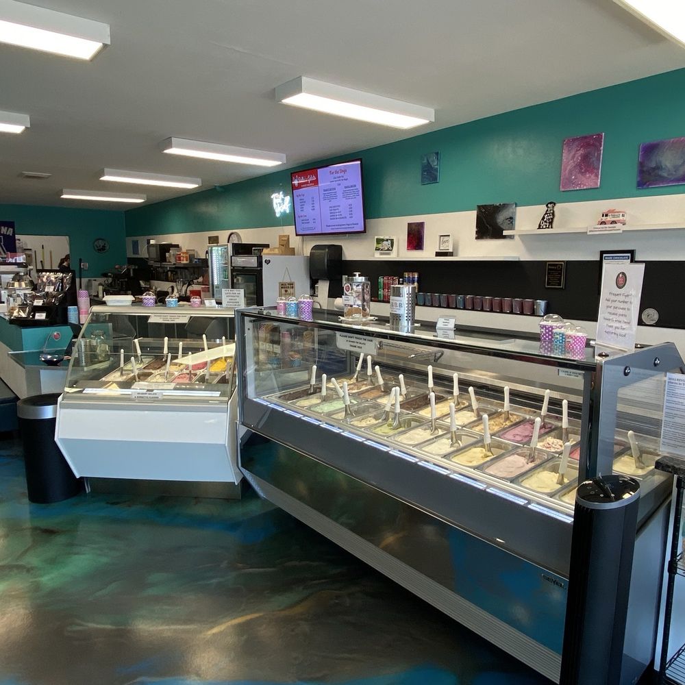 Bella’s Gelato Shoppe - Interior - Ice Cream & Frozen Yogurt Near Me - Tucson, Arizona Bella’s Gelato Shoppe - Interior - Ice Cream & Frozen Yogurt Near Me - Tucson, Arizona