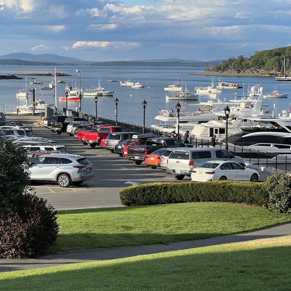 Geddy's - Crispy Calamari with Sweet Chili Sauce Garlic Mussels & Focaccia Lobster, Smoked Bacon & Jalapeno - Seafood Near Me - Bar Harbor, Maine Geddy's - Crispy Calamari with Sweet Chili Sauce Garlic Mussels & Focaccia Lobster, Smoked Bacon & Jalapeno - Seafood Near Me - Bar Harbor, Maine