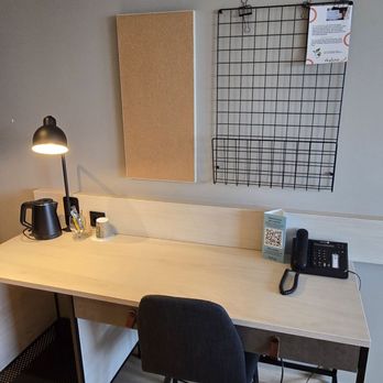 Skyline Airport Hotel - Desk - Hotels Near Me - VANTAA, 18