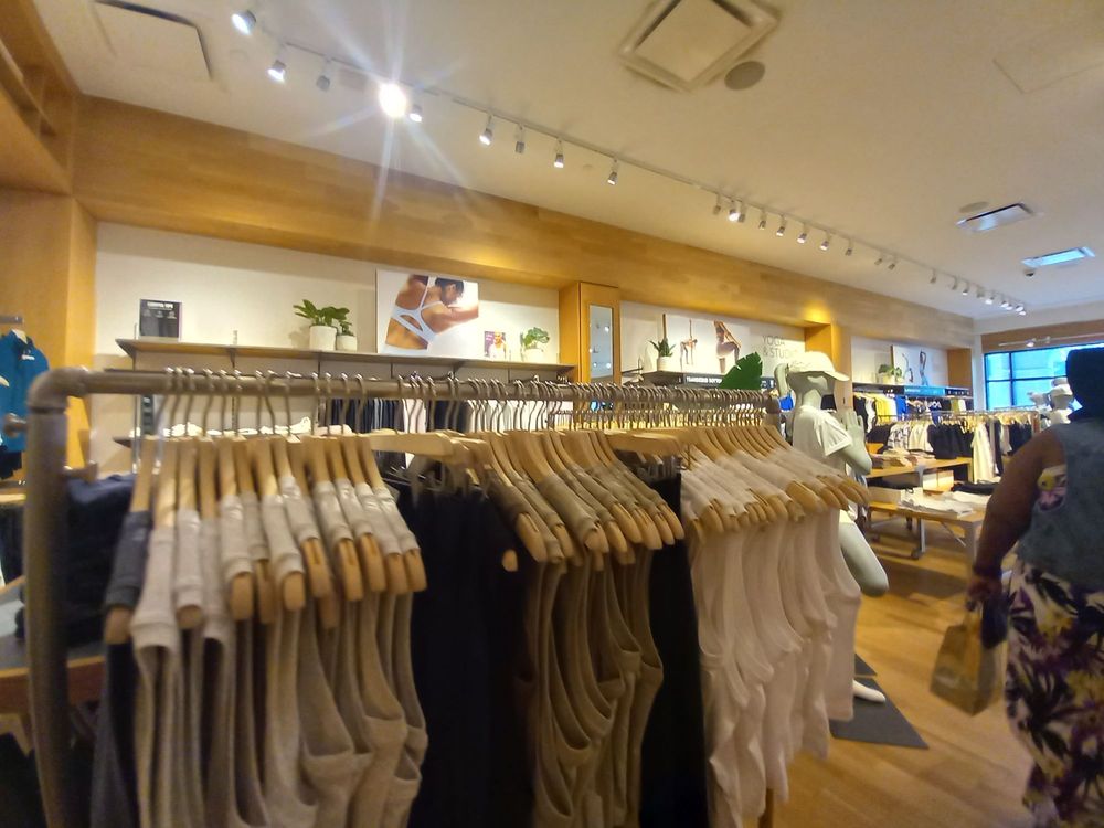 Athleta Logo