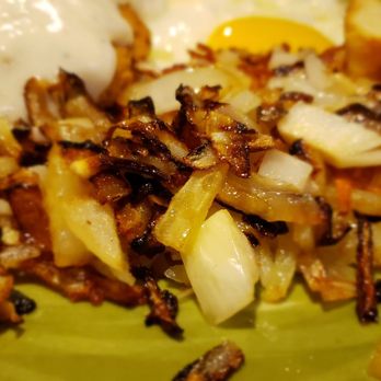 Elizabeth's Cafe - Beautiful hash browns with grilled onions - Cafes Near Me - Delavan, Wisconsin