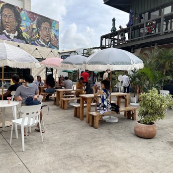 Arvo Café - Outside Seating - Cafes Near Me - Honolulu, Hawaii Arvo Café - Outside Seating - Cafes Near Me - Honolulu, Hawaii