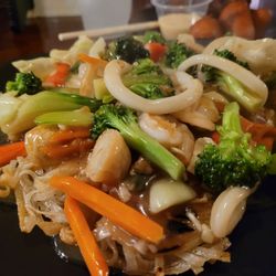 #45 pan fried noodle seafood