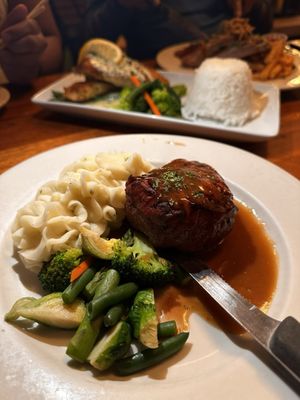 Wrangler's Steakhouse & Saddle Room Bar by null