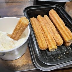 Los Rivera Cafe - Churros with Vanilla Ice Cream