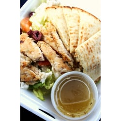 Texas Cafe - Greek Salad with Chicken To-Go