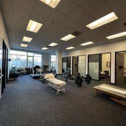 Lennartz and Scherr Physical Therapy - Gym Area