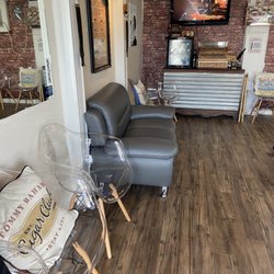 Amelia's Best Barbershop