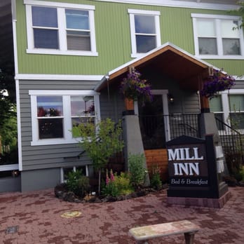 Mill Inn - Front view. This place is awesome - Bed & Breakfast Near Me - Bend, Oregon