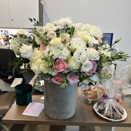 Received this amazing floral arrangement today from one of my season ticket members. Thank you Terren & Ariel Received this amazing floral arrangement today from one of my season ticket members. Thank you Terren & Ariel