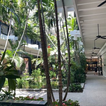 Bal Harbour Shops - Pop-up Shops Near Me - Bal Harbour, Florida Bal Harbour Shops - Pop-up Shops Near Me - Bal Harbour, Florida