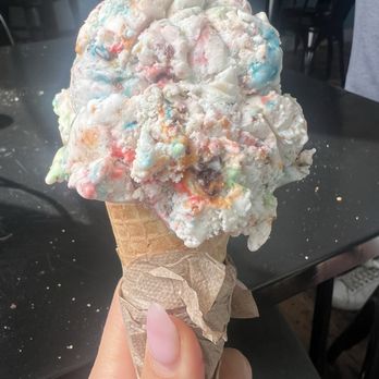 Frankie's - Ice Cream & Frozen Yogurt Near Me - Mendocino, California Frankie's - Ice Cream & Frozen Yogurt Near Me - Mendocino, California