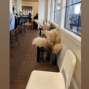 Heirloom Kitchen - Their pompous decor - Burgers Near Me - Stockton, California