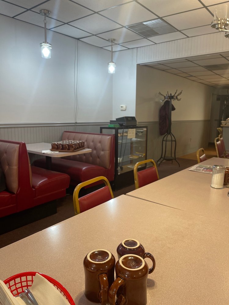 COAL CITY RESTAURANT Updated September 2024 145 S Broadway St, Coal