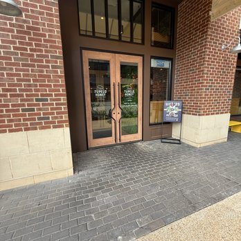 Tupelo Honey Southern Kitchen & Bar - Entrance - New American Near Me - Huntsville, Alabama Tupelo Honey Southern Kitchen & Bar - Entrance - New American Near Me - Huntsville, Alabama