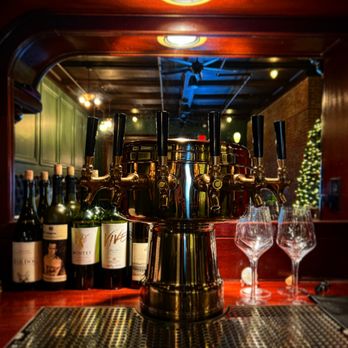 Hush. Cocktail Lounge