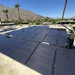 Glossy Window and Solar Cleaning