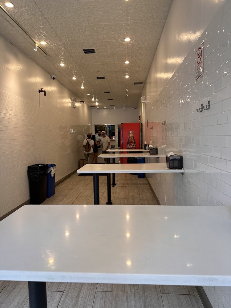 7th Street Burger Financial District - O