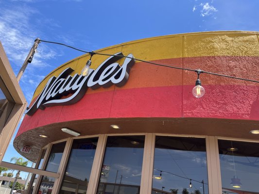 Naugles Tacos & Burgers by null