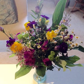 Walnut Grove Floral Boutique - Flowers for my mother on her Birthday! - Florists Near Me - Langley, British Columbia