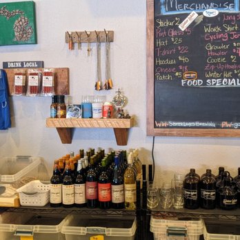 Sister Lakes Brewing Company - Lots of fun Merch and tagabrews - Brewpubs Near Me - Dowagiac, Michigan